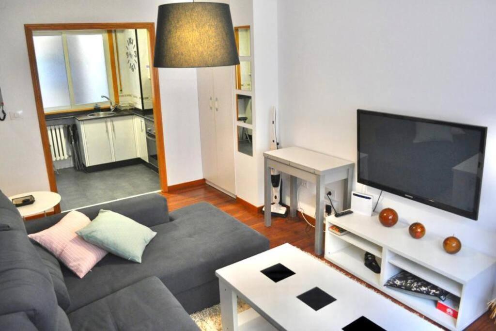 Appartamento Curros Enriquez Rd, Centrico, Plaza Garage Ourense Esterno foto