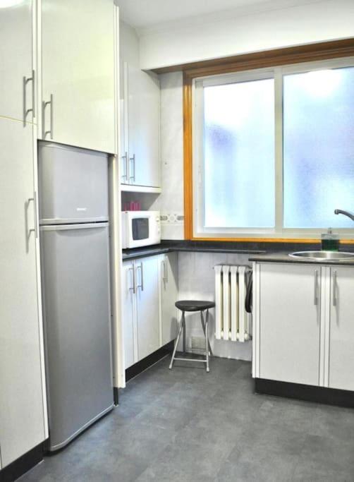 Appartamento Curros Enriquez Rd, Centrico, Plaza Garage Ourense Esterno foto