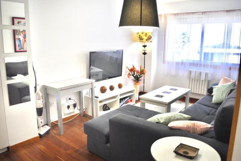 Appartamento Curros Enriquez Rd, Centrico, Plaza Garage Ourense Esterno foto