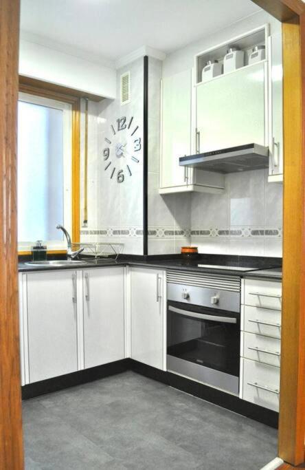 Appartamento Curros Enriquez Rd, Centrico, Plaza Garage Ourense Esterno foto